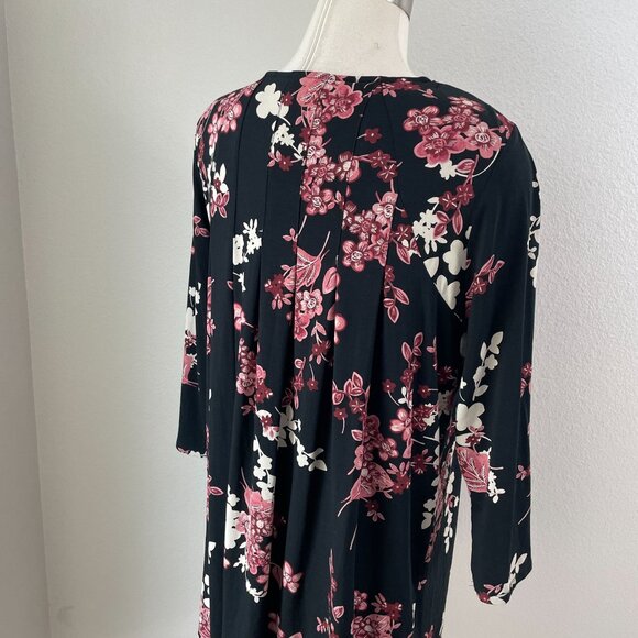 J Jill Wearever Womens Medium Floral Tunic Top Pleated Back 3/4 Sleeve Shirt - Picture 2 of 8